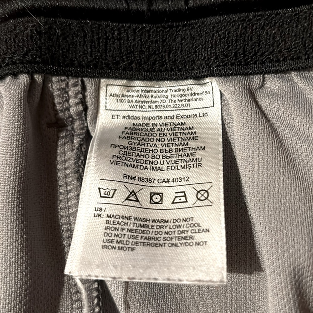 Adidas Men's Athletic Climalite Gray Shorts XL - Picture 4 of 4